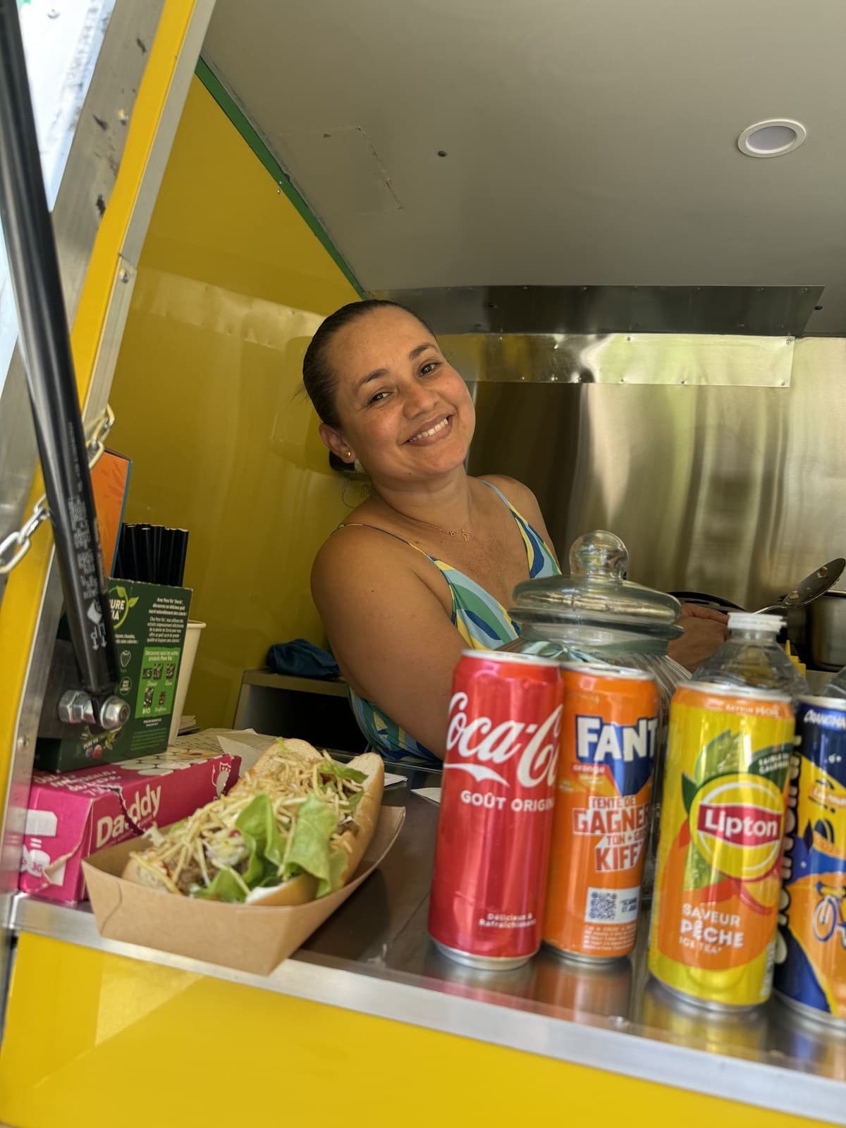 Patricia Fernandes Descherre, dans son food truck Sabor Do Brasil